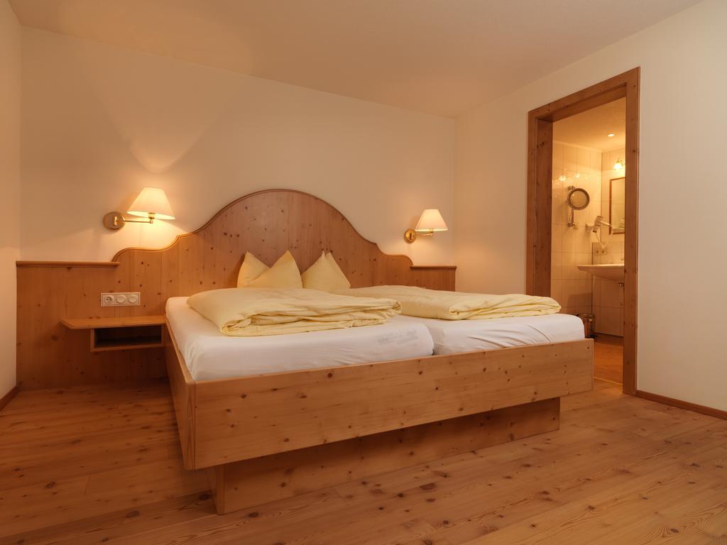 Apres Post Hotel Stuben am Arlberg Eksteriør billede